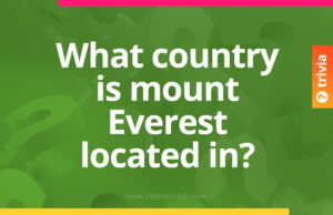 What country is everest located in​?