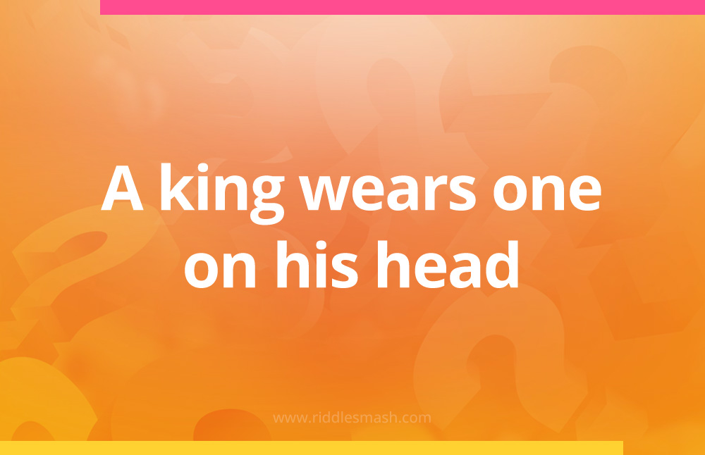 A king wears one on his head.